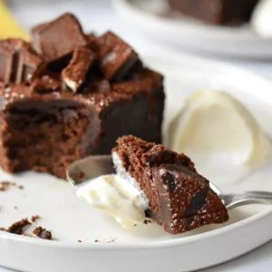 cracker-barrel-double-chocolate-fudge-cake-menu