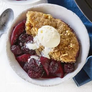 cracker-barrel-fruit-cobbler-apple-or-blackberry-menu