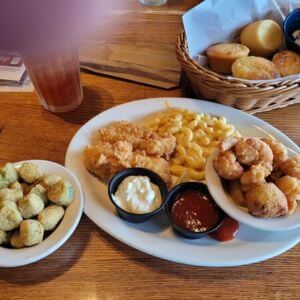 cracker-barrel-sampler-menu